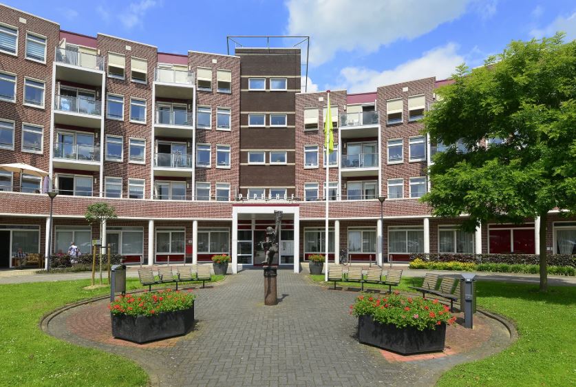 Apartment for rent: Dokter H. de Vriesplein 36, Arkel-Dorp Arkel